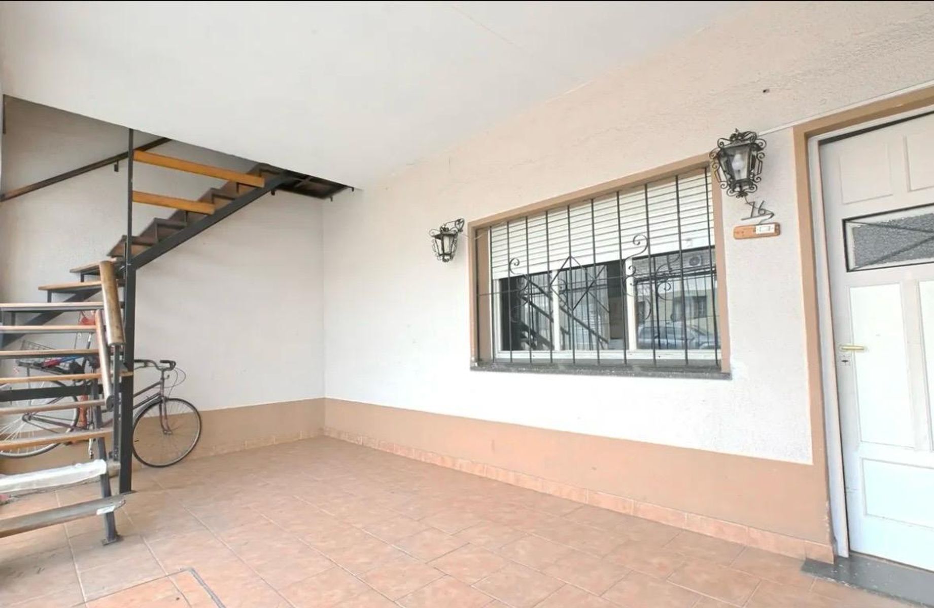 Miguel De Cervantes 2190 · Tres De Febrero — foto 5