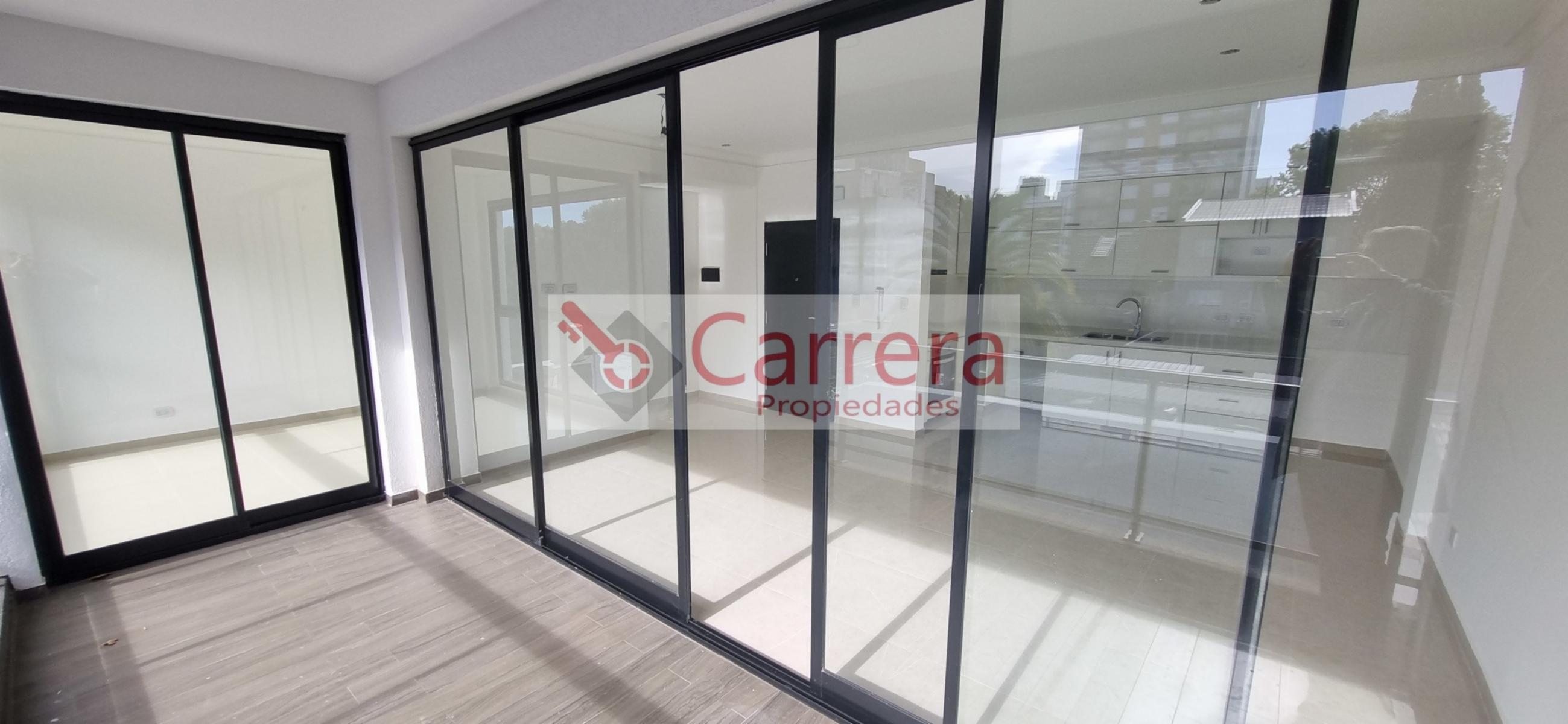 DEPTO 2 amb Y COCHERA en VENTA de 55m2 - SAN MARTIN CENTRO