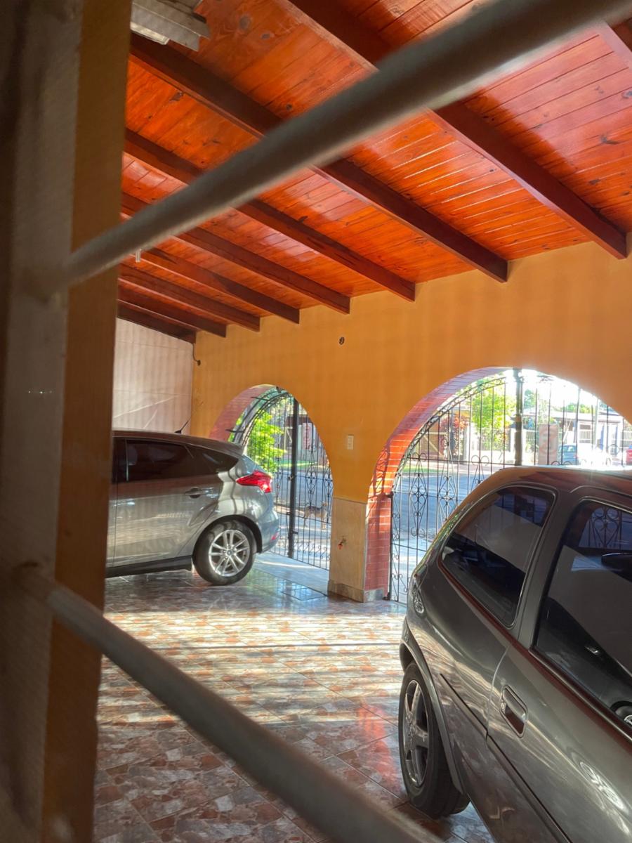 Excelente casa en una planta, 3 dormitorios