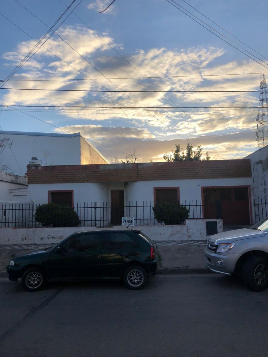 CASA EN VENTA A REFACCIONAR