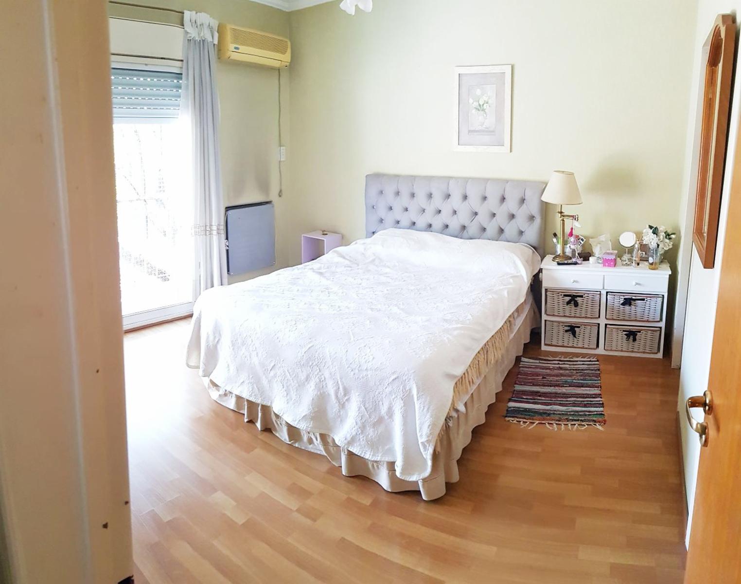 Bernaldes 1588 · Vélez Sarsfield — foto 14