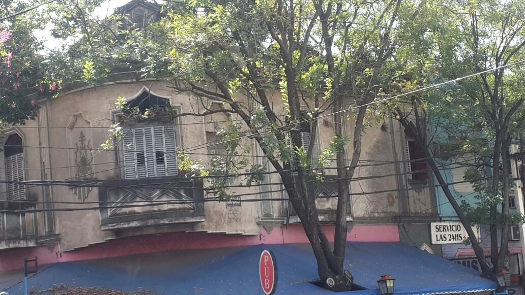 Av. Rivadavia 17000 · Morón — foto 3