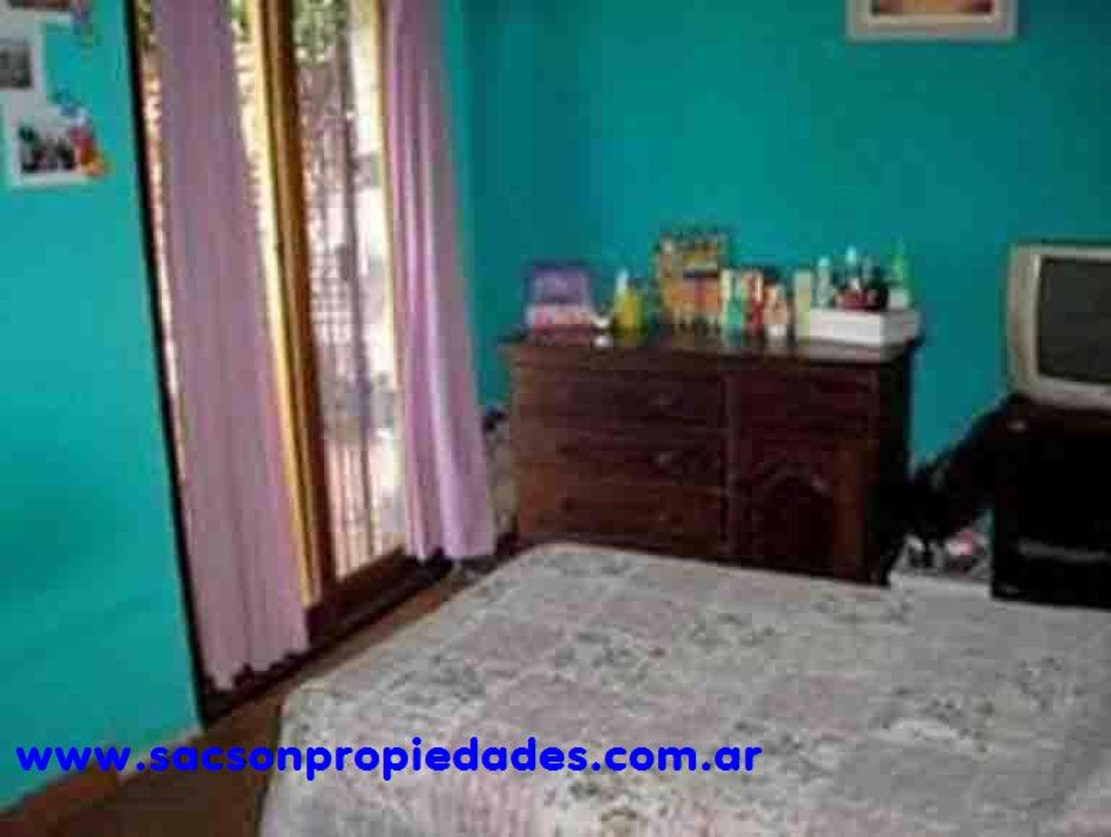 EMILIO FRERS al 3300 · Ituzaingó — foto 4