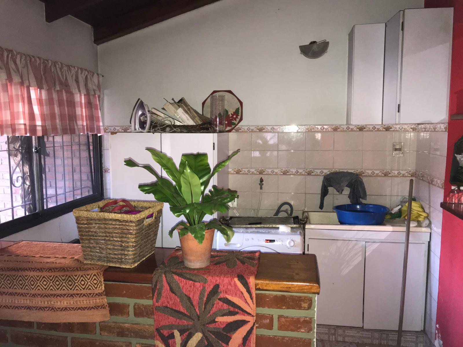 Peru 867 · Morón — foto 11