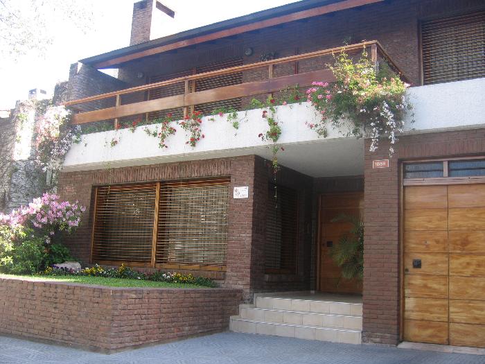 CHALET en DOS PLANTAS  Ciudad del Libertador General José de San Martín, San Martín, Buenos Aires