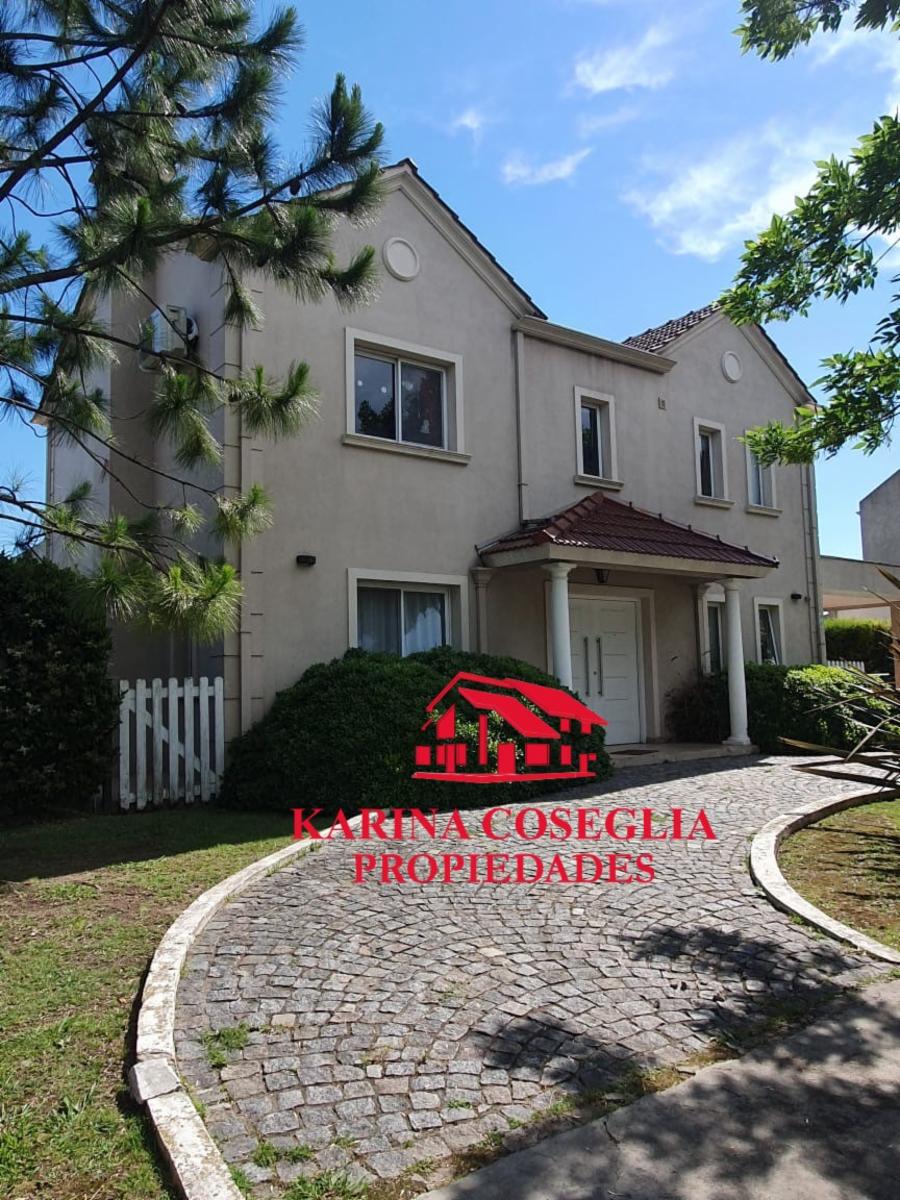 CASA EN VENTA BARRIO LOS JAZMINES. PILAR DEL ESTE