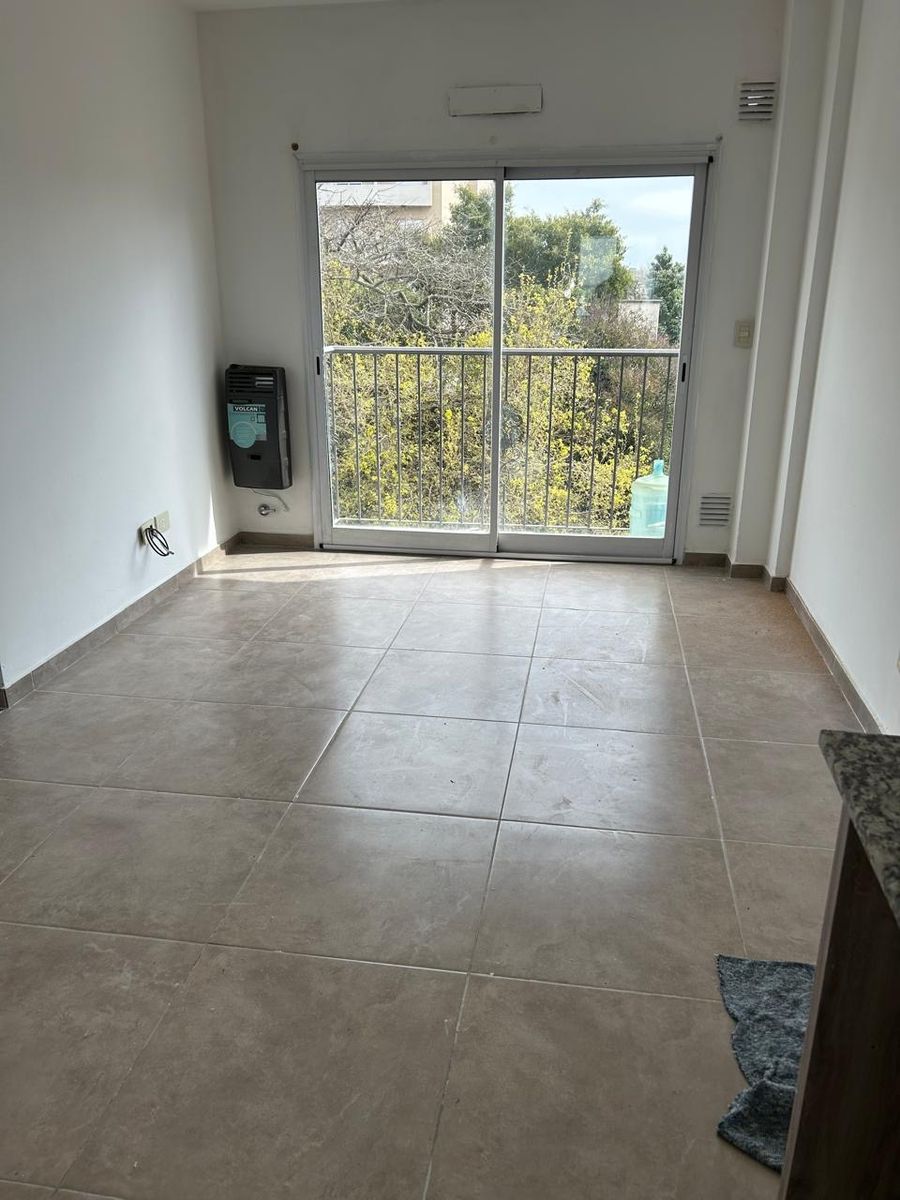 Betharram nro:2033 3° piso · Tres De Febrero — foto 10