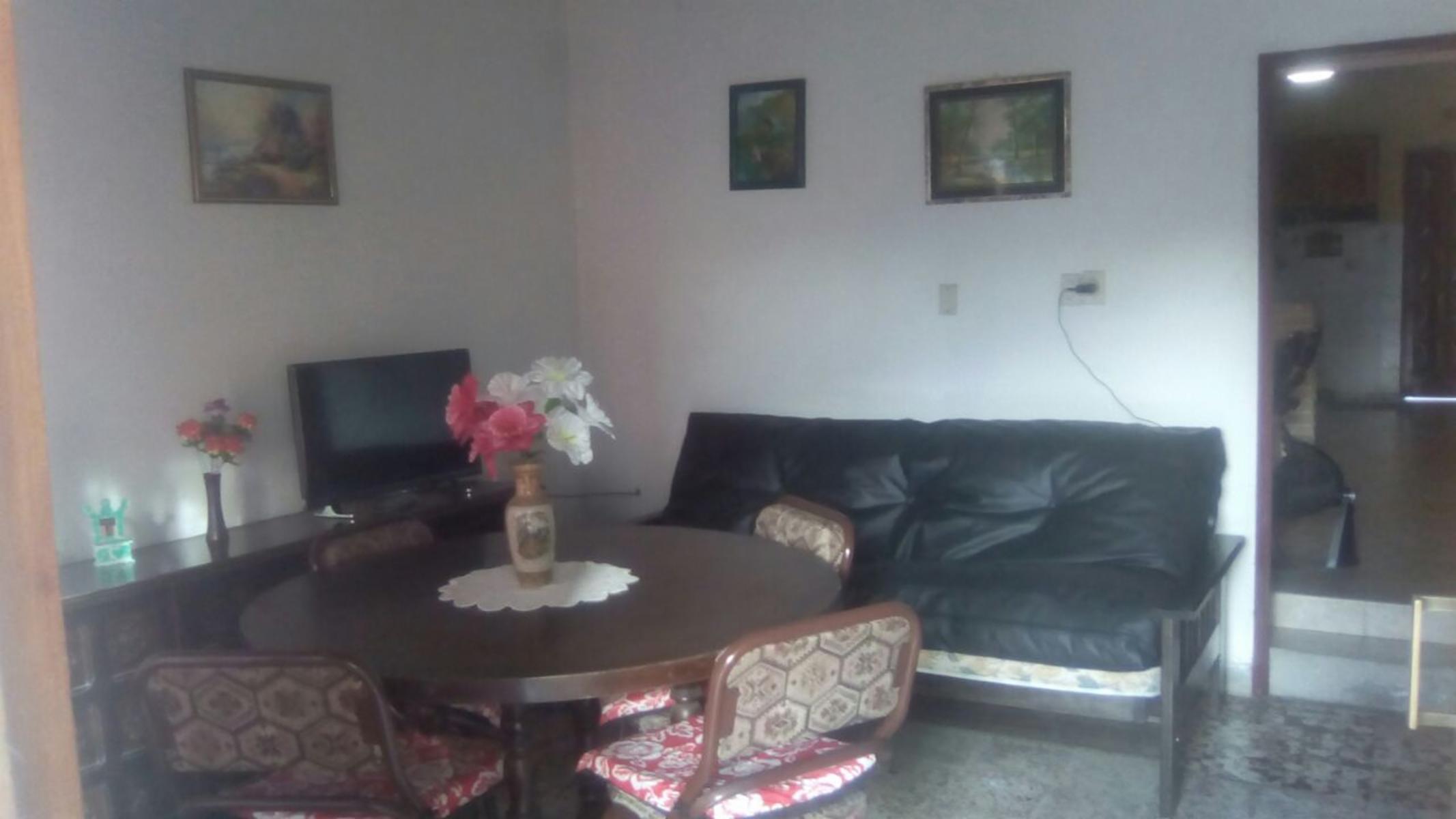 Las Casuarinas · Lomas De Zamora — foto 3