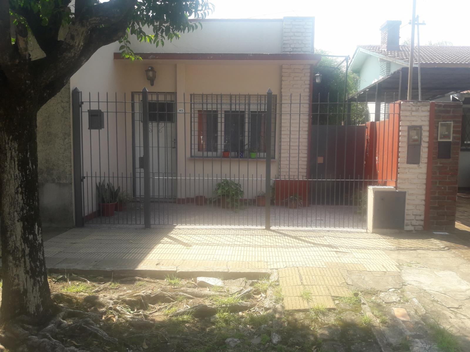 Excelente PH Casa de 3 AMB.