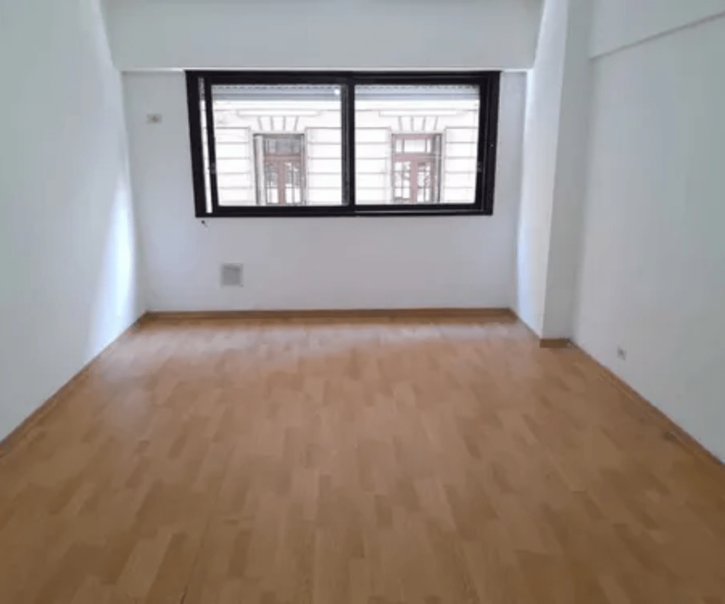 Hipólito Yrigoyen 1300 · Balvanera — foto 5