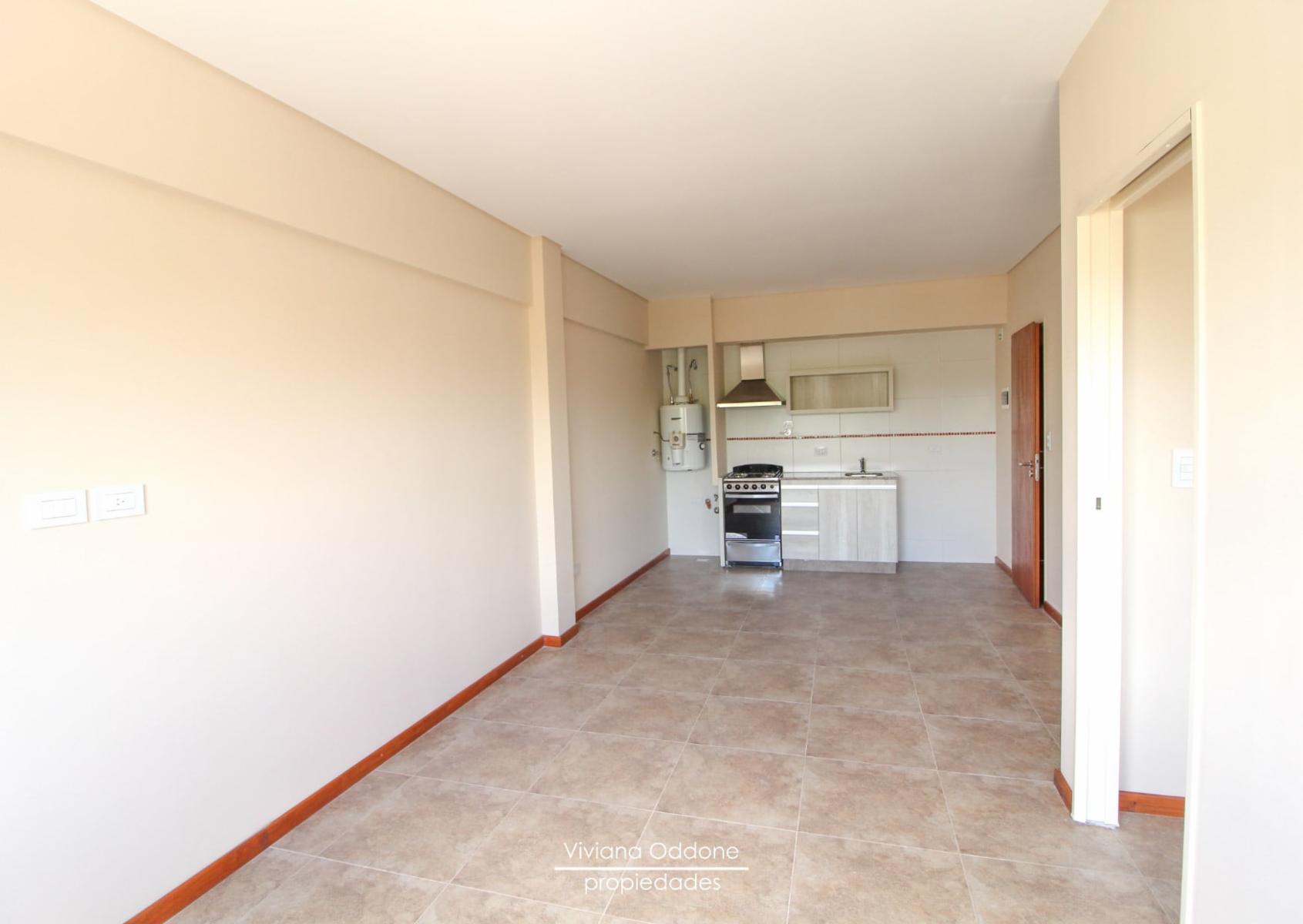 Anatole France 2600 · Morón — foto 8