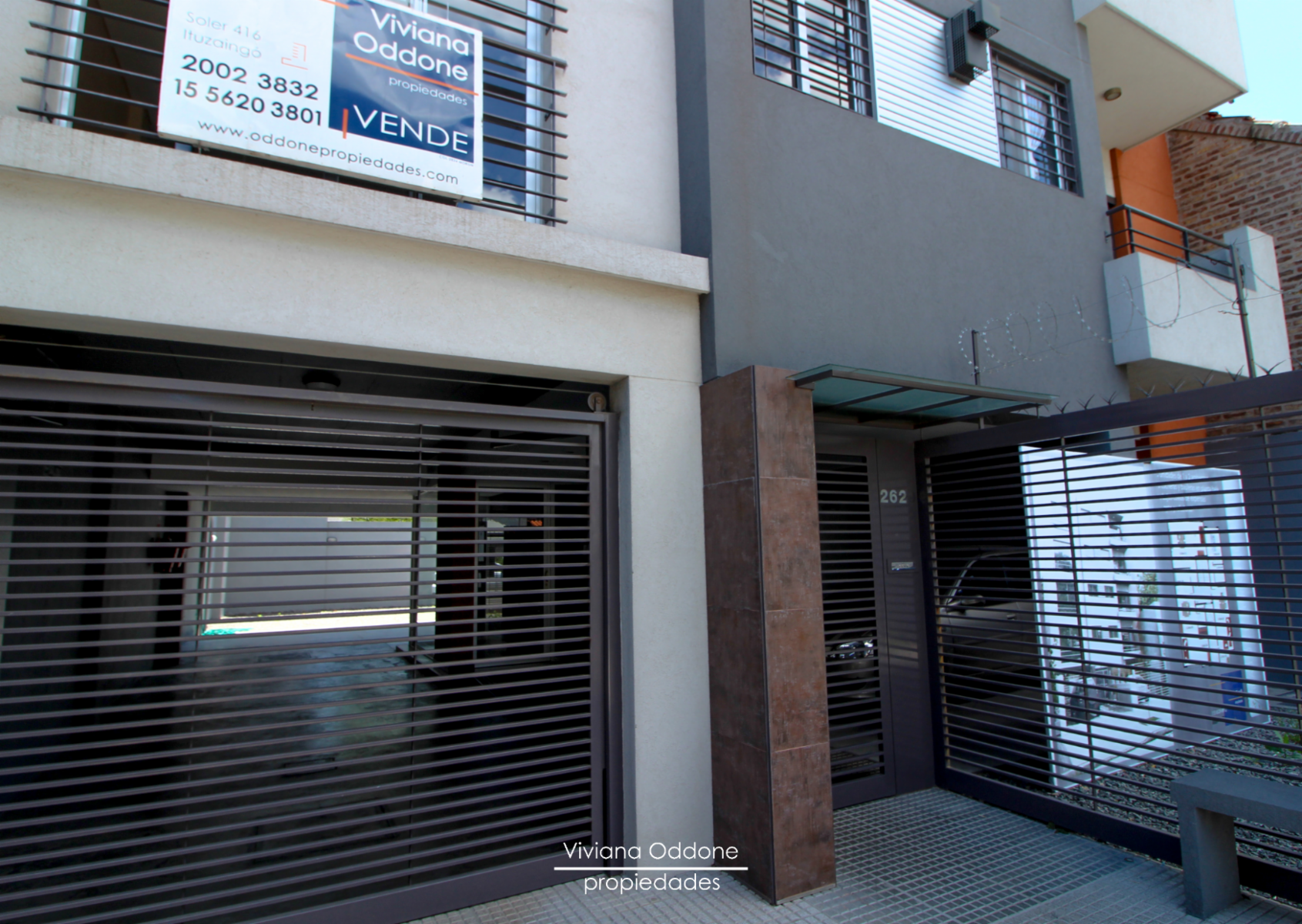Anatole France 2600 · Morón — foto 10