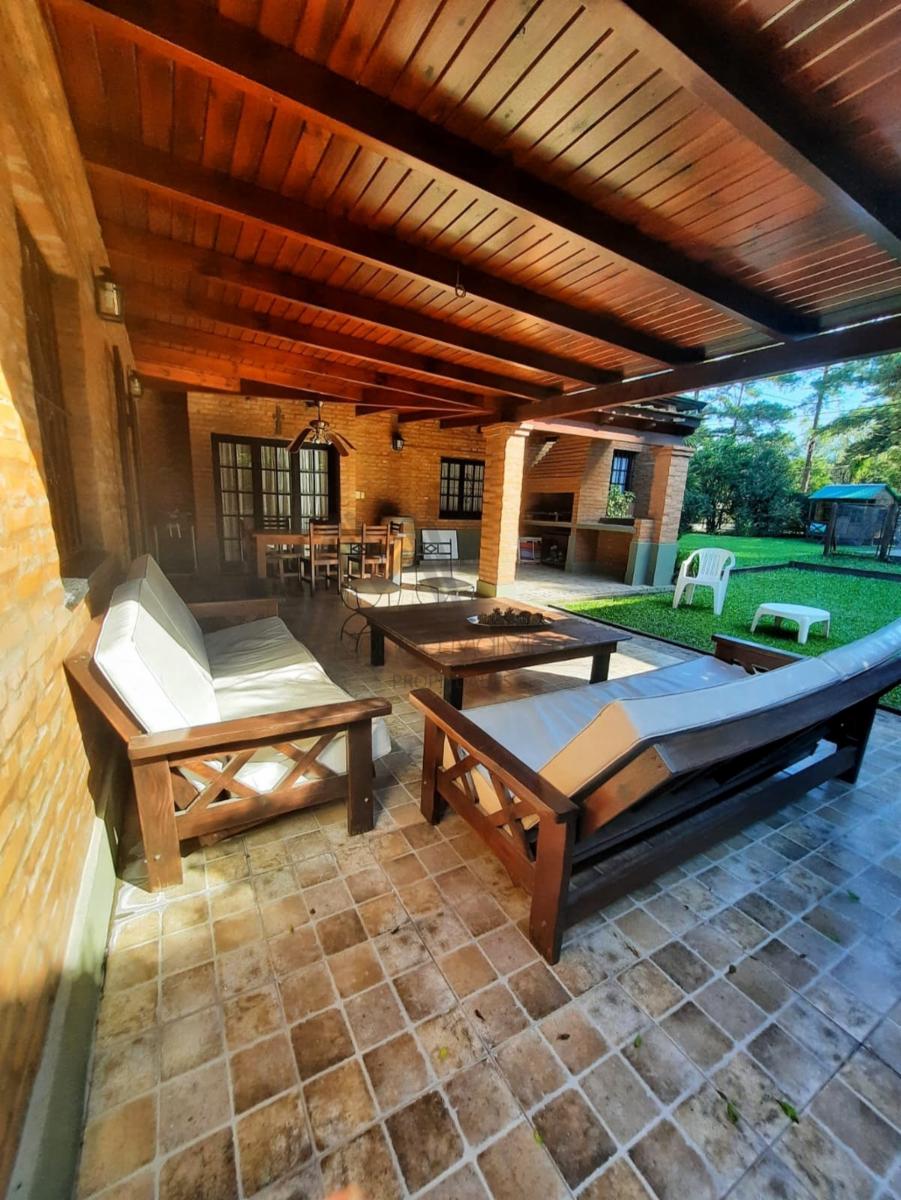ALQUILER CASA DE 4 DORMITORIOS CON PILETA EN COUNTRY DEL GOLF VIEJO · Yerba Buena — foto 4