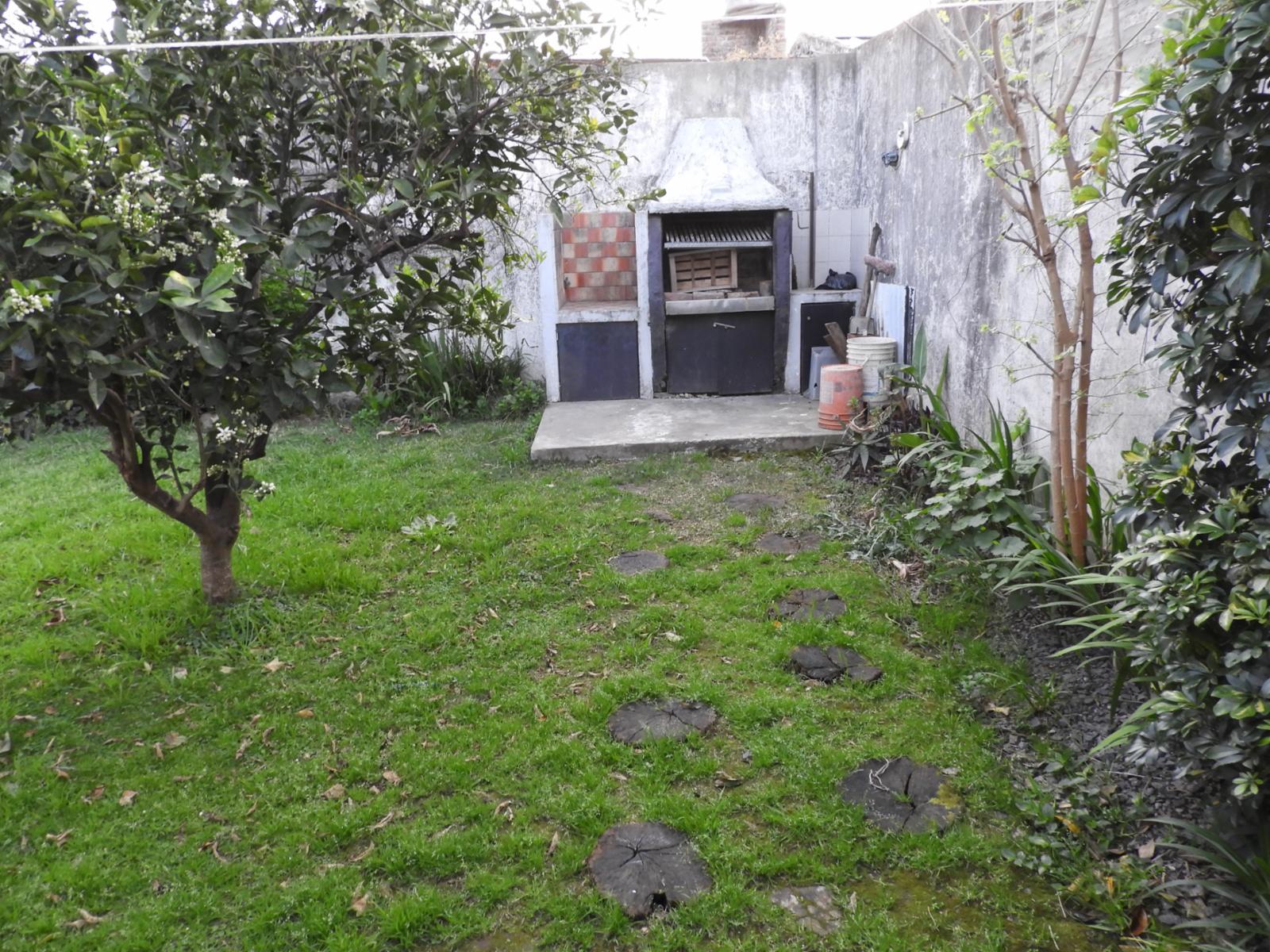 PEDRO BALLESTER 2400 · Escobar — foto 12