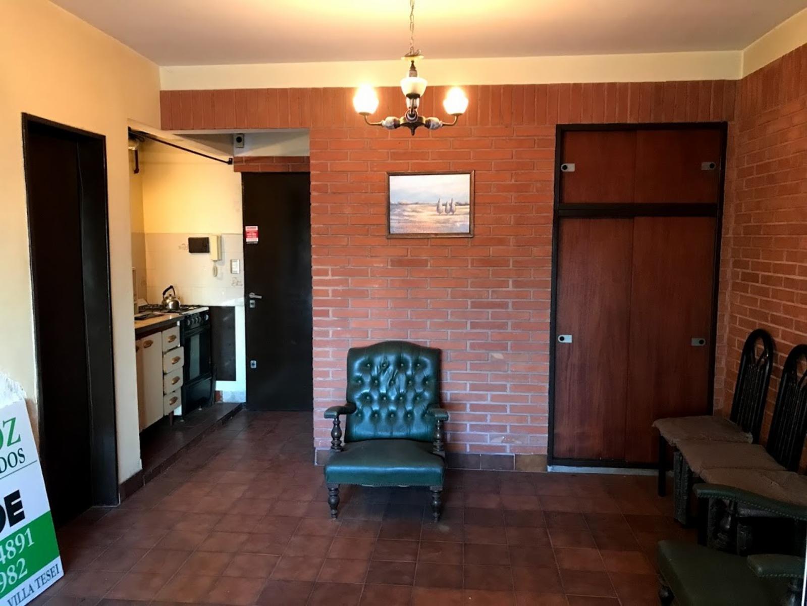 CABILDO 251 · Morón — foto 3