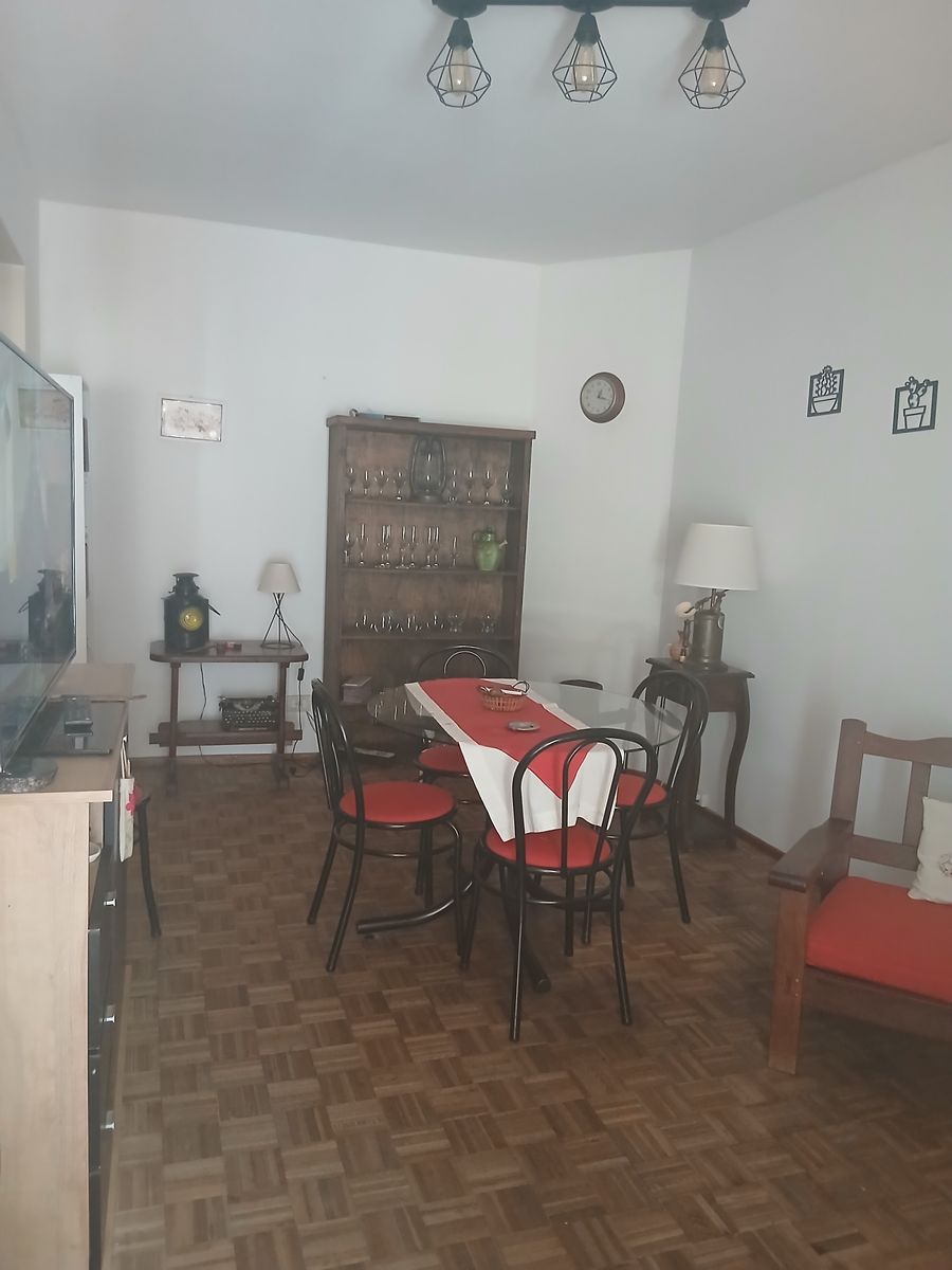 ARTIGAS 900 · Flores — foto 3