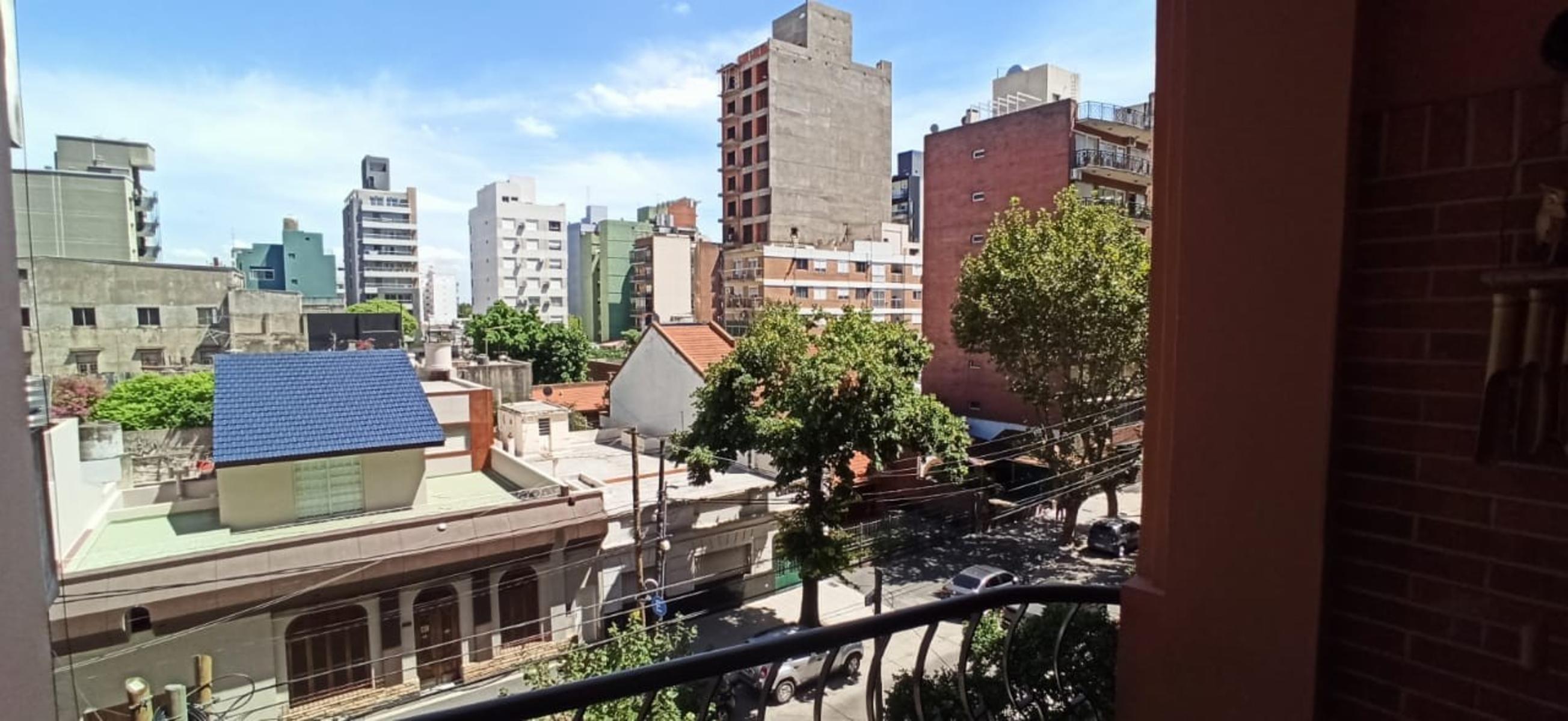 DR. MELO 2900 · Lanús — foto 22