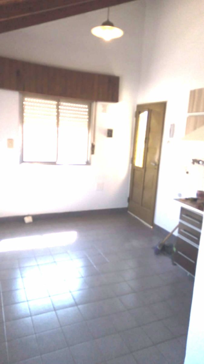 segurola 1400 · Morón — foto 3