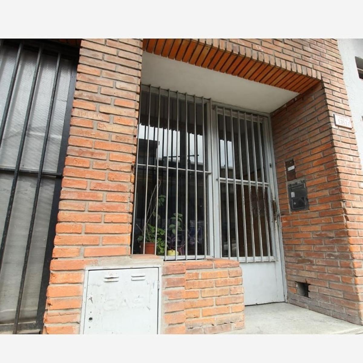 Venta departamento de 3 ambientes