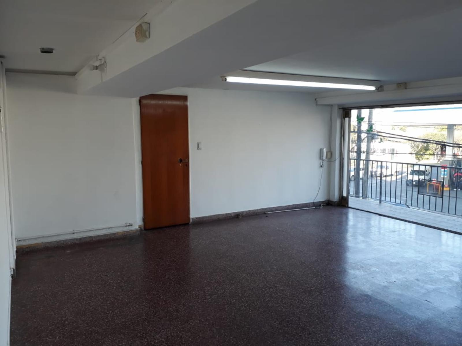 Av. Eva Peron 1480 · Lomas De Zamora — foto 18
