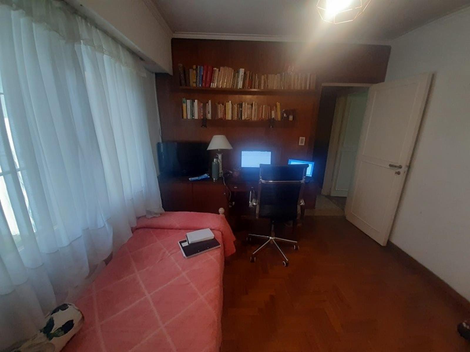 Solier 900 · Almirante Brown — foto 41