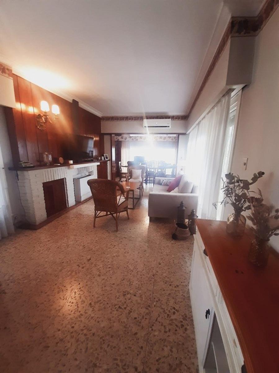 Solier 900 · Almirante Brown — foto 9