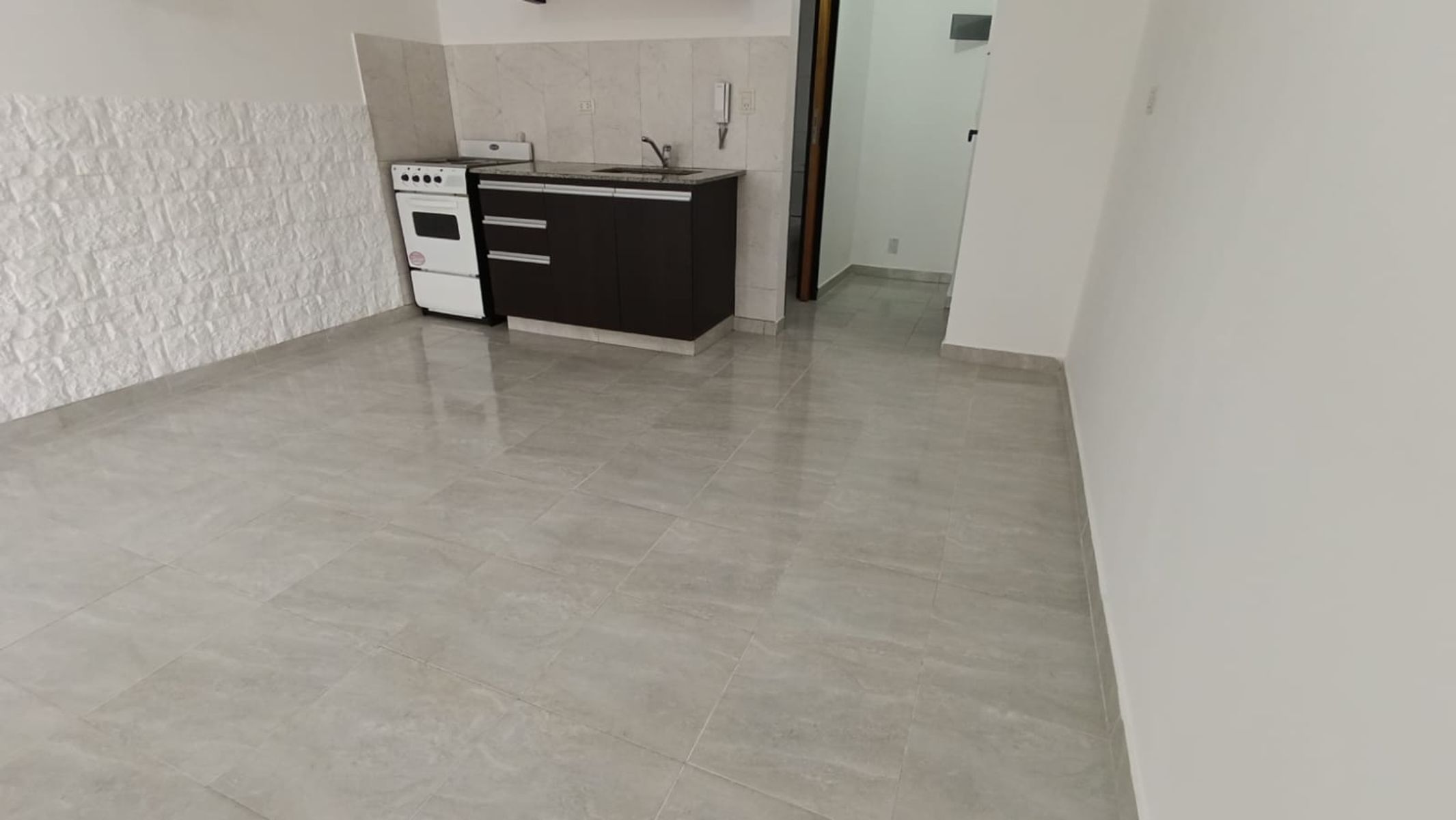 CARLOS CASARES 2543 CASTELAR · Morón — foto 8