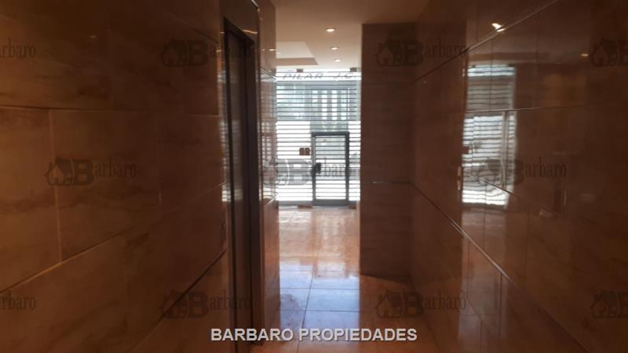 BARBARO ALQUILA LOCALES EN SAN MARTIN CENTRO