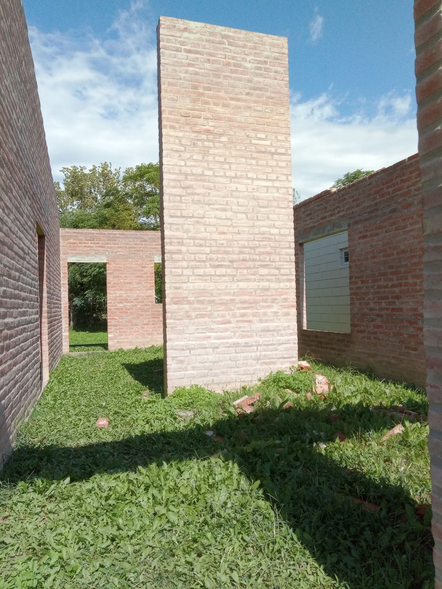 Roque Sáenz Peña 250 · General Las Heras — foto 3