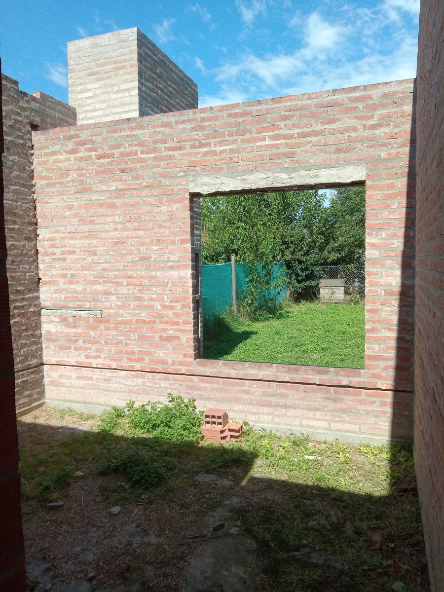 Roque Sáenz Peña 250 · General Las Heras — foto 6