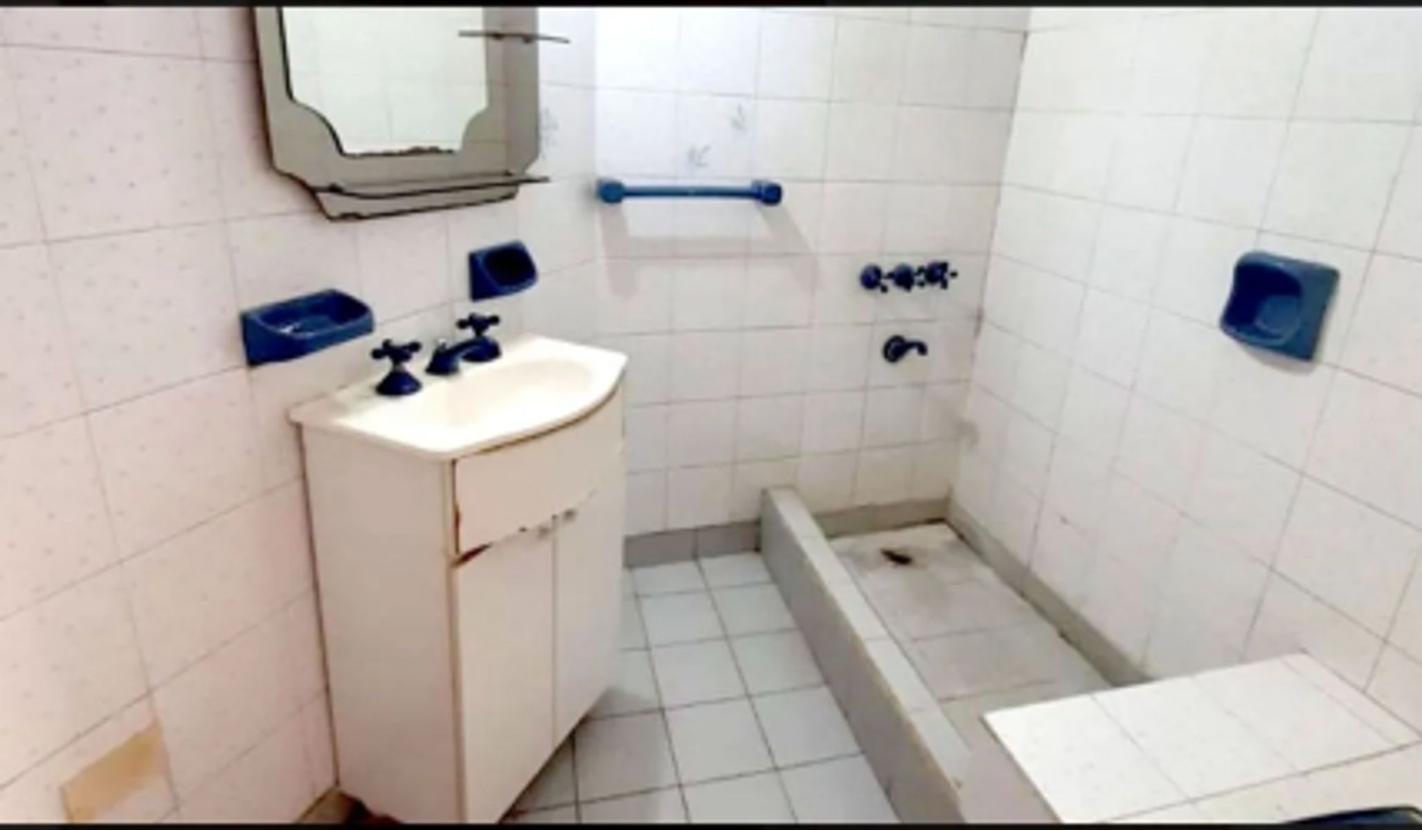 ESTERO BELLACO 6990 · Liniers — foto 4