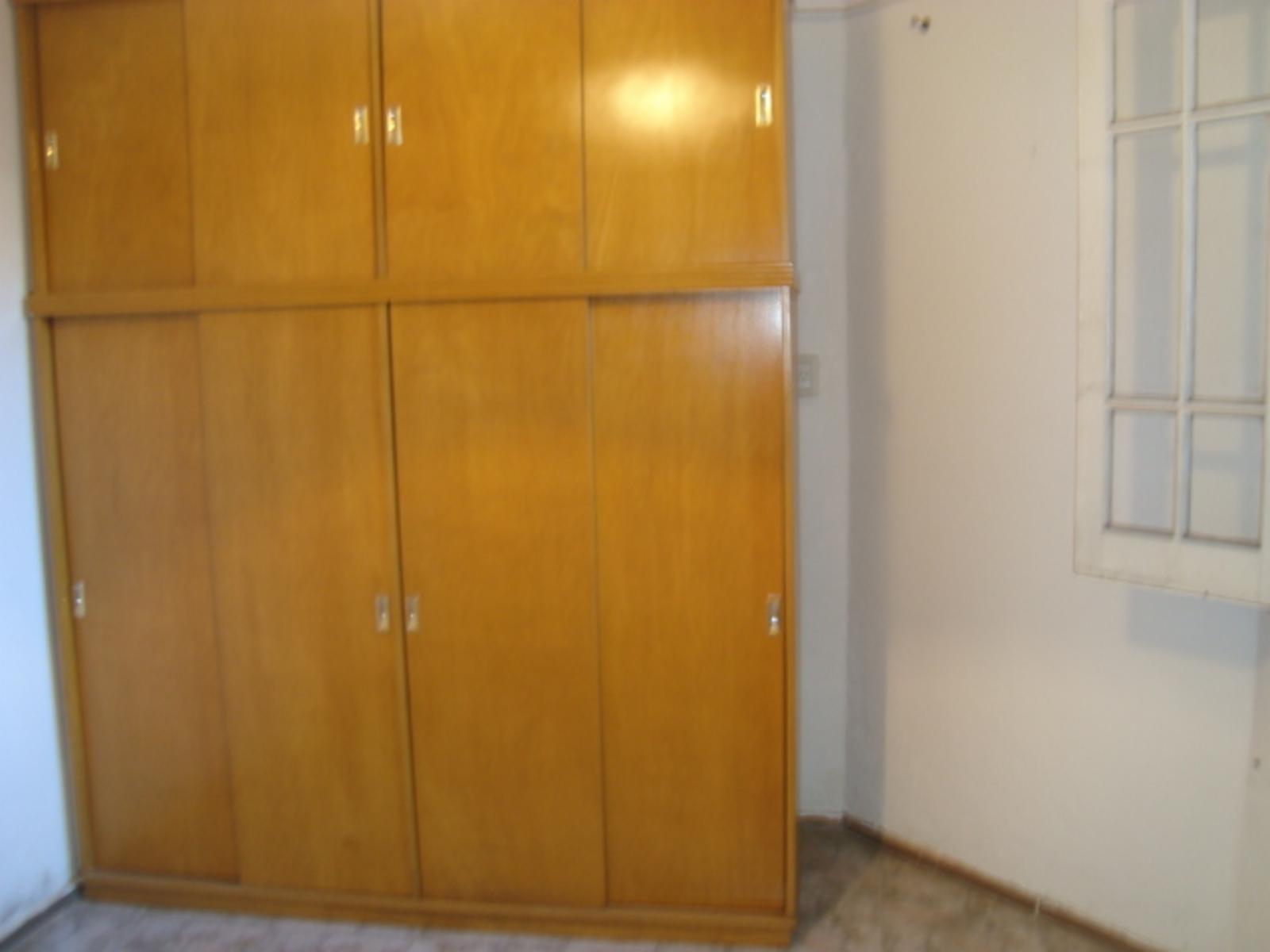 ALSINA 1000 · Almirante Brown — foto 11