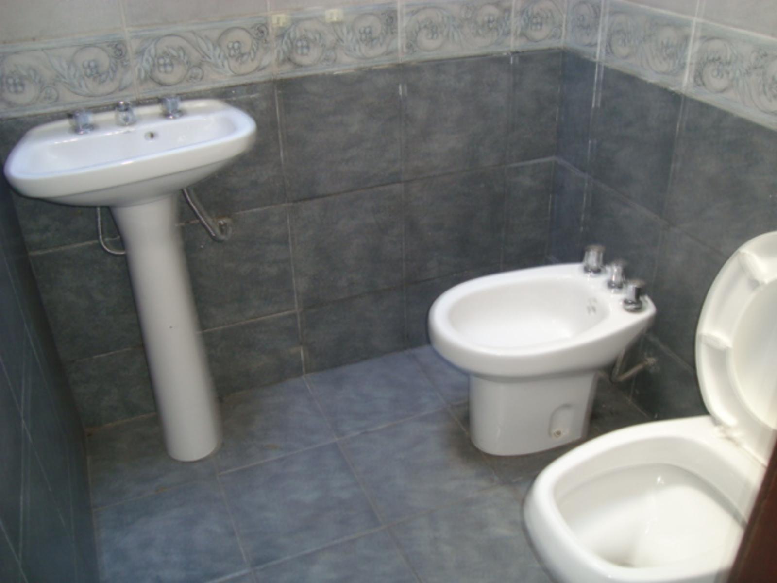 ALSINA 1000 · Almirante Brown — foto 13