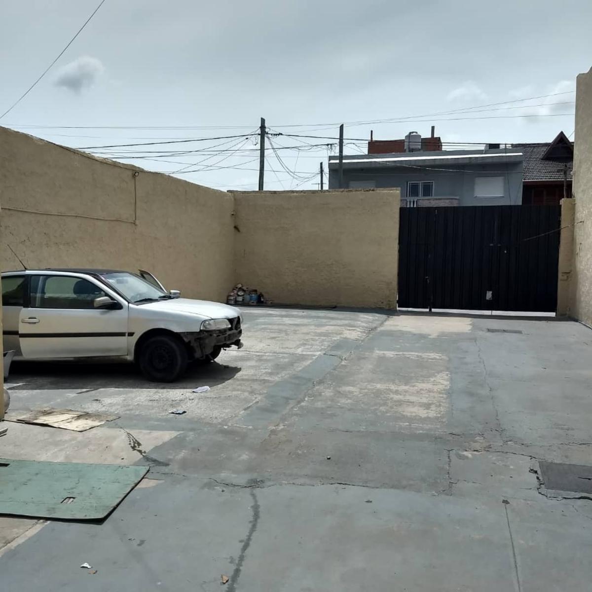 Alberti 688 · La Matanza — foto 6