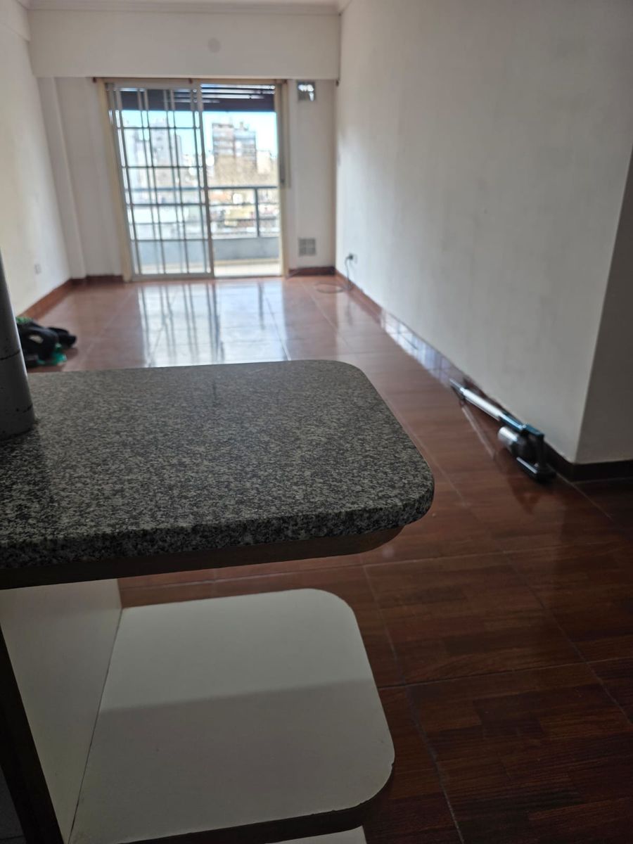 lisandro de la torre 165 · Liniers — foto 21