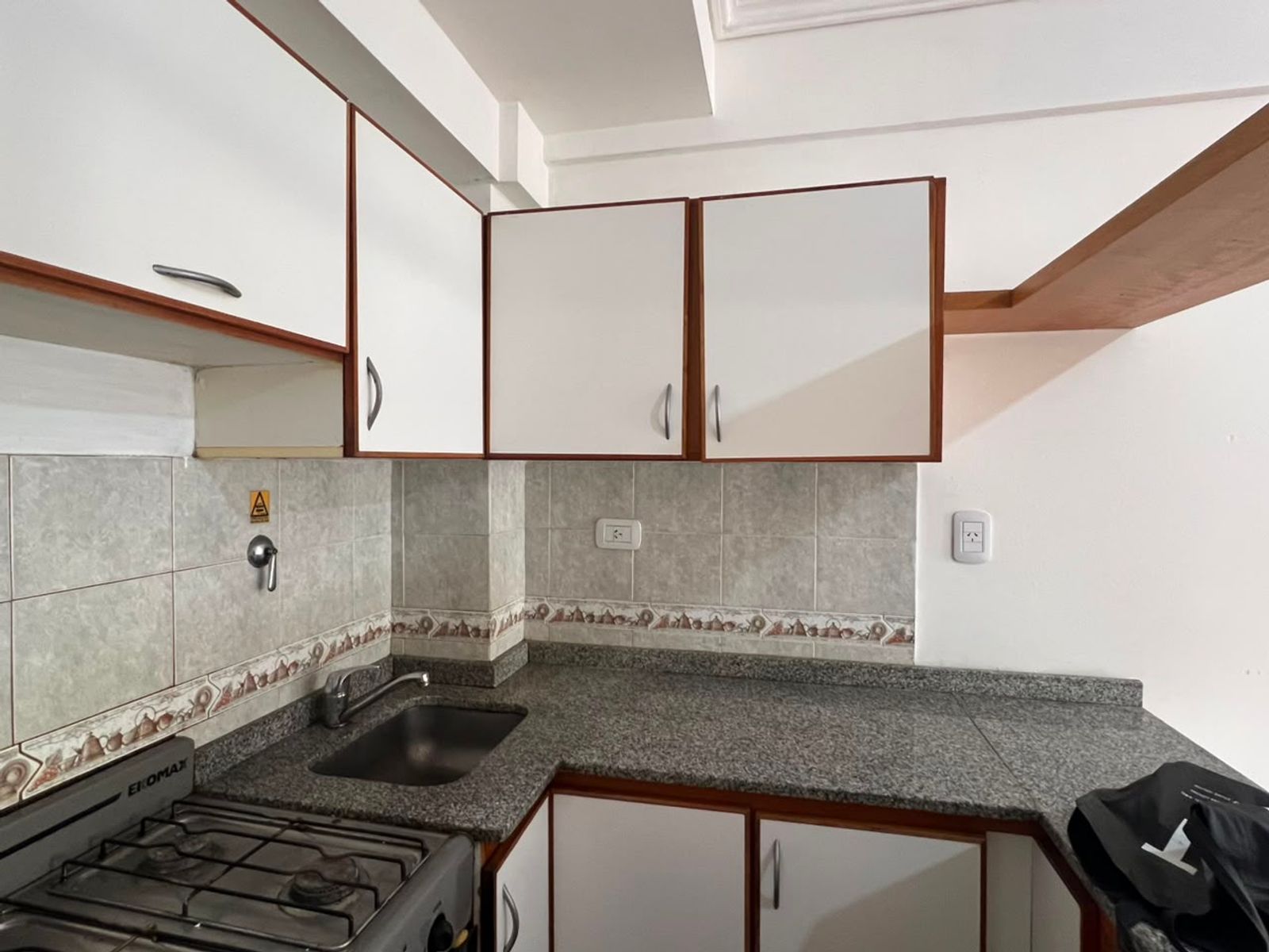 lisandro de la torre 165 · Liniers — foto 6