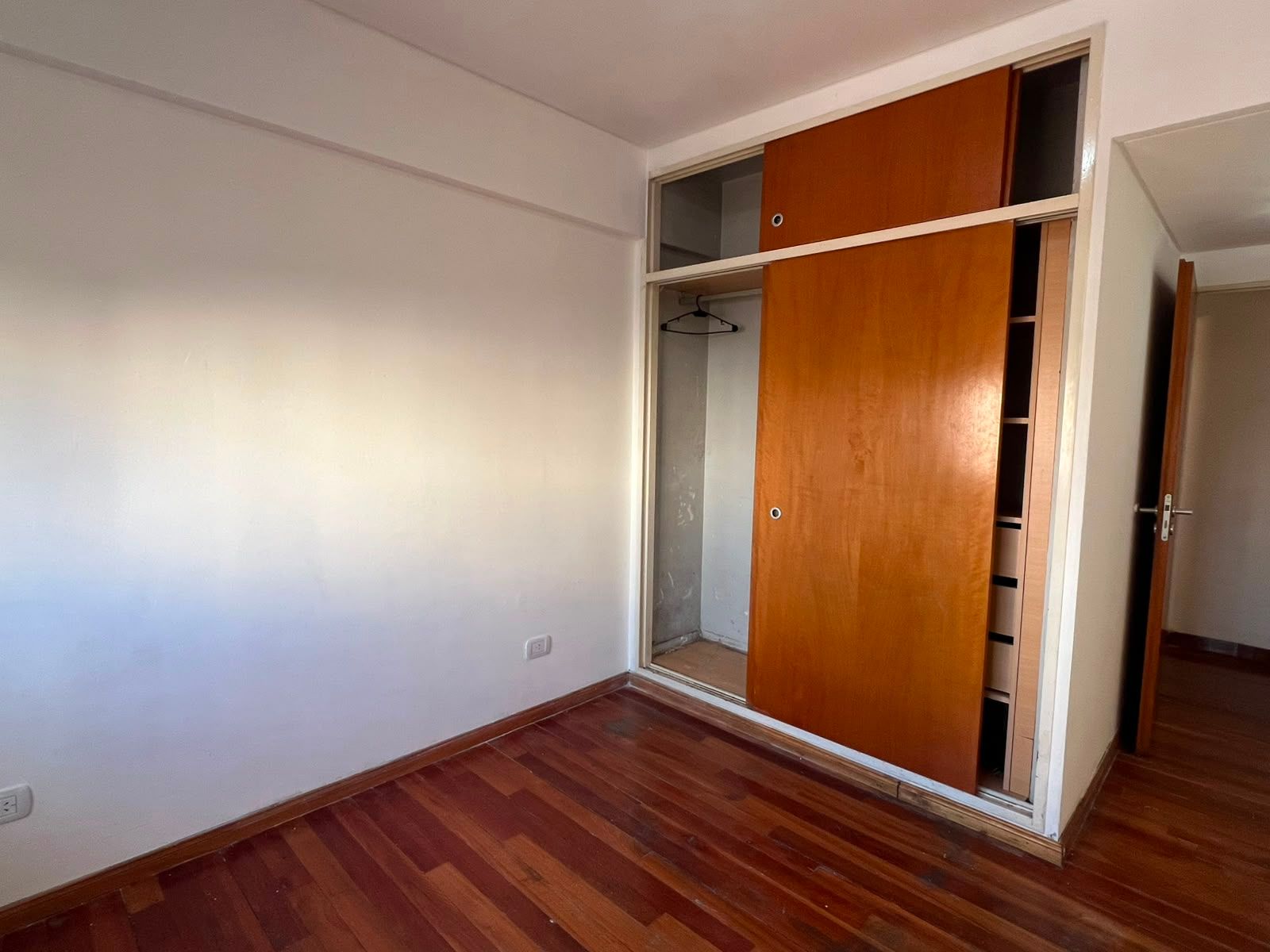 lisandro de la torre 165 · Liniers — foto 8