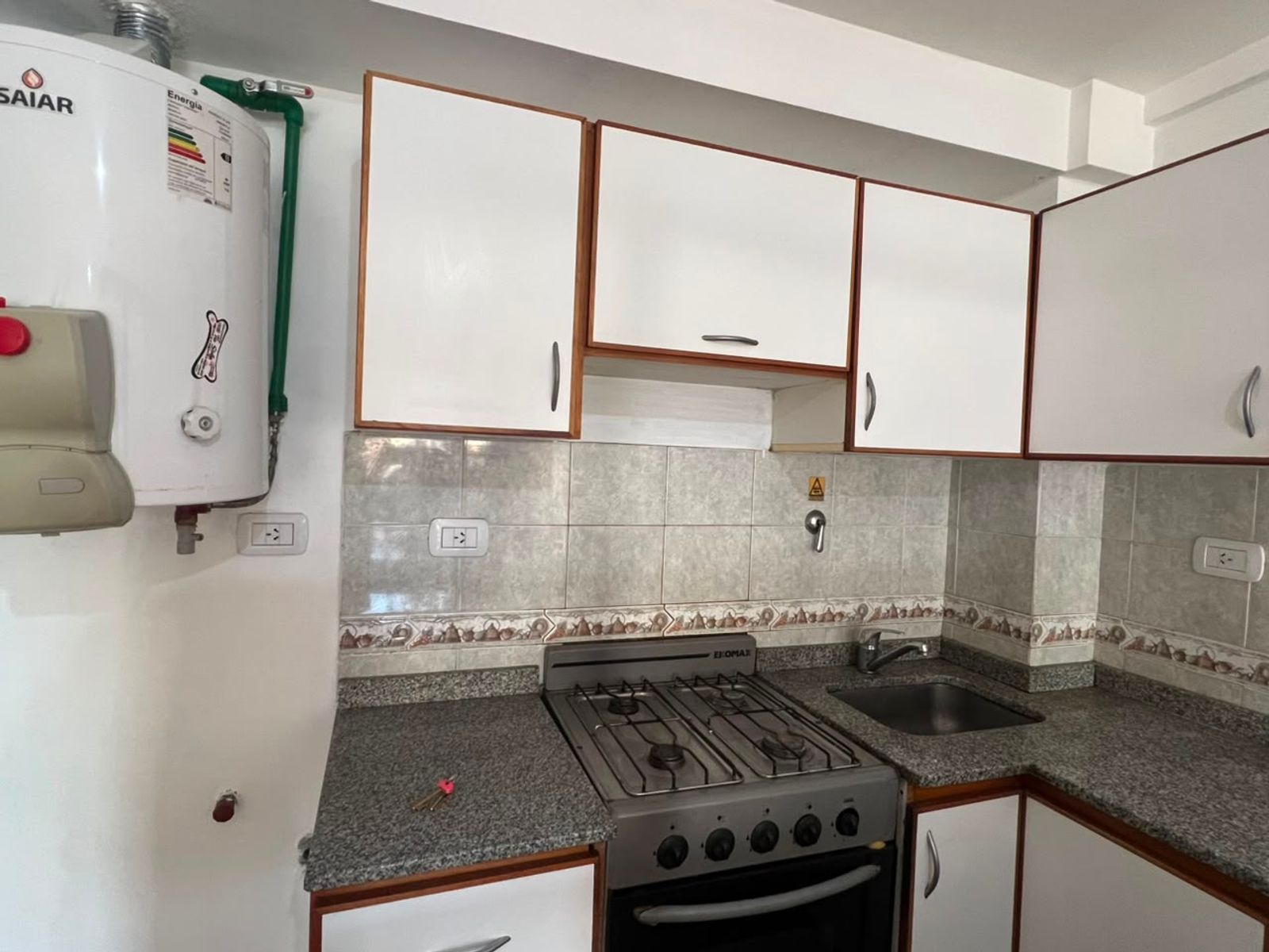 lisandro de la torre 165 · Liniers — foto 10