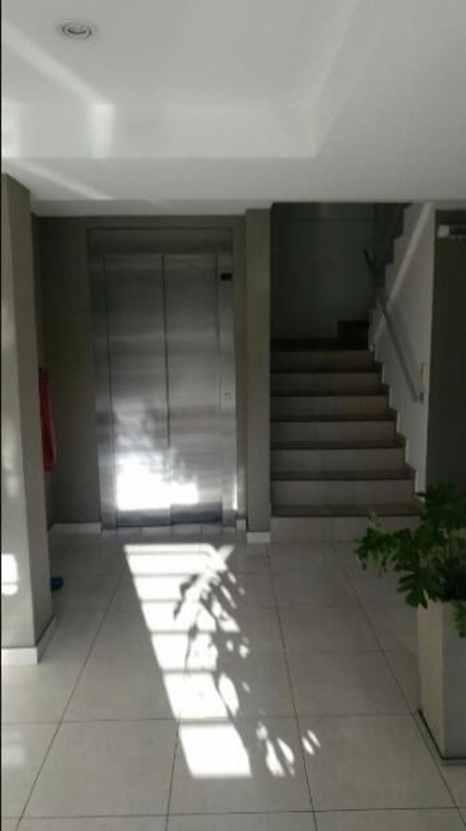 9 DE JULIO al 900 · Morón — foto 3