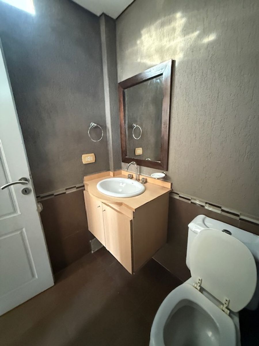PIERES 377 · Liniers — foto 4