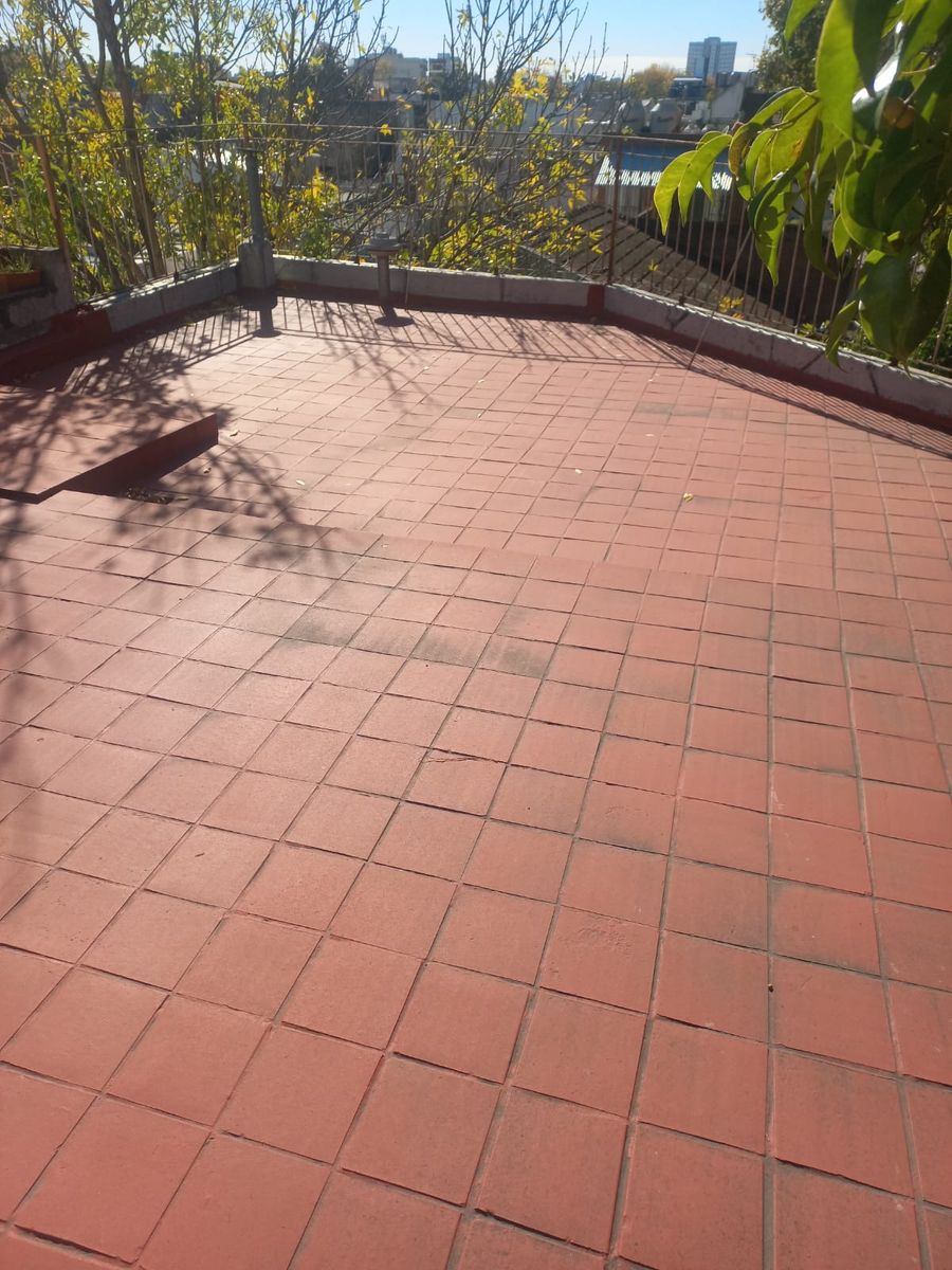 PH 4 Amb. Frente con Patio y Terraza