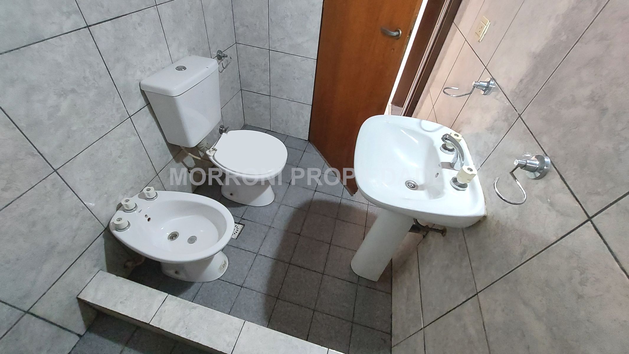 Av Eva Peron 3191 · Morón — foto 9