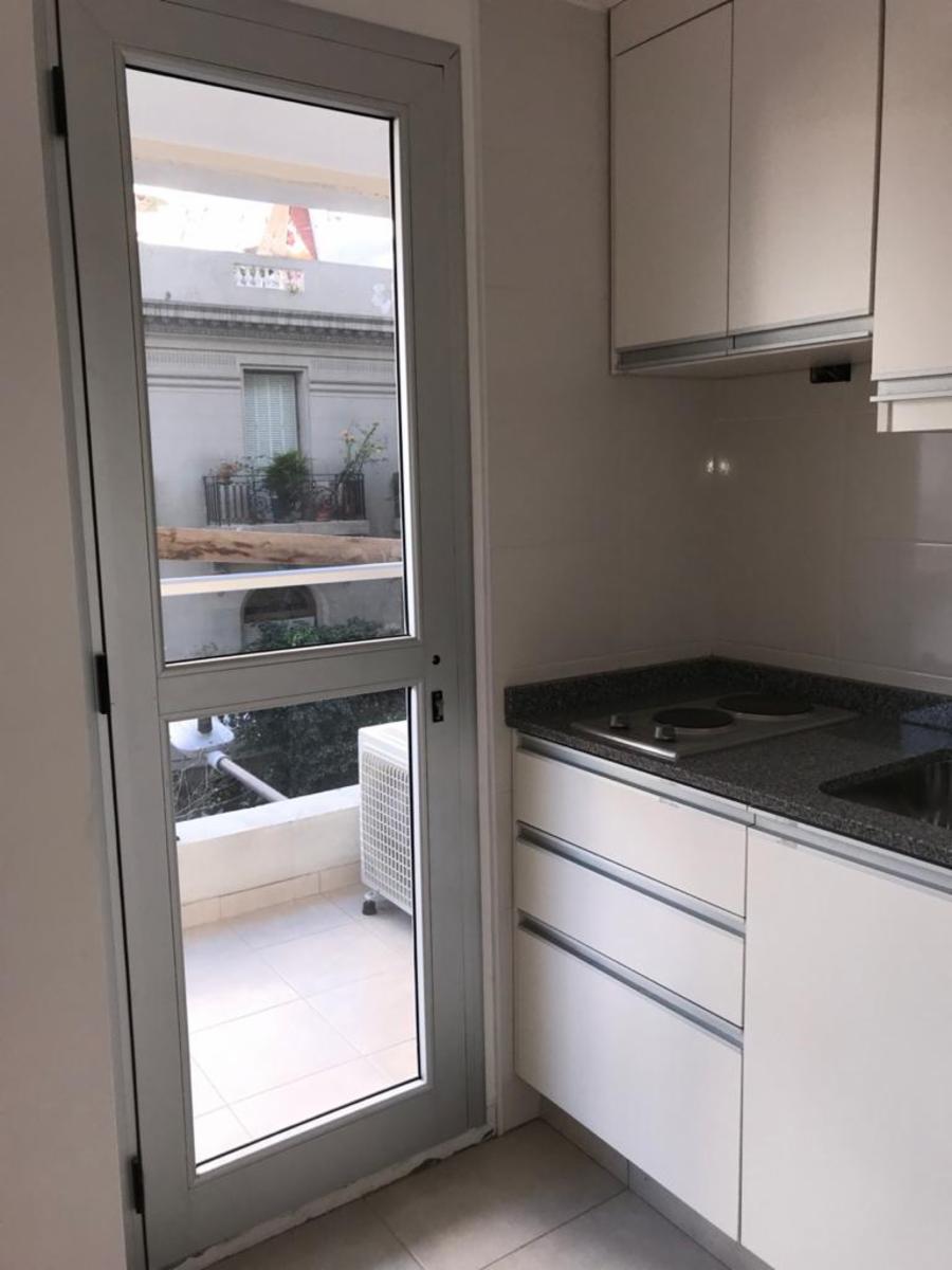 Avenida Cordoba al 3000 · Recoleta — foto 4