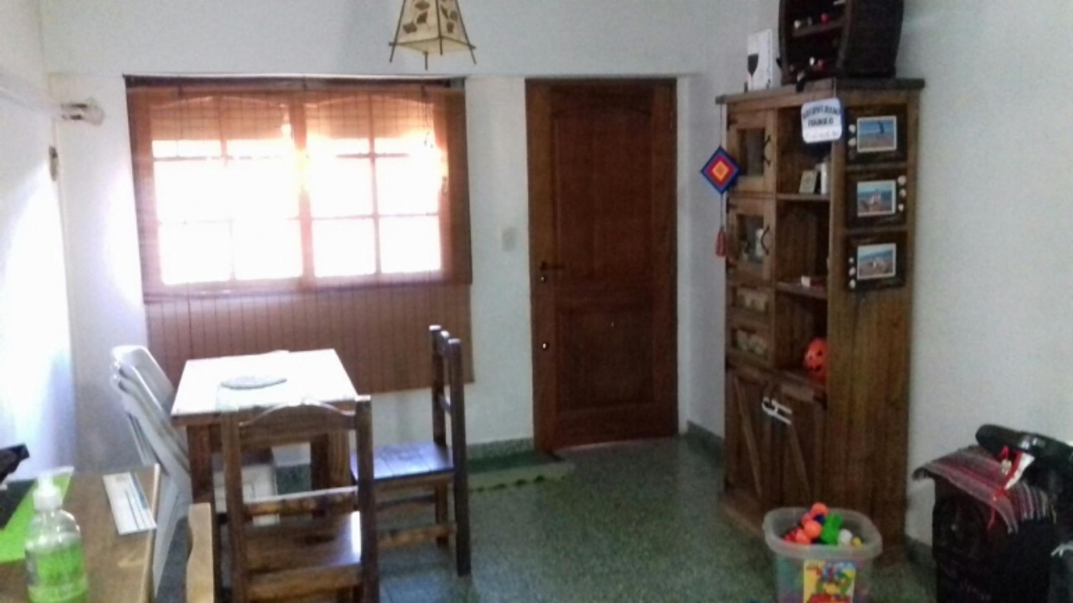 Juan A Mazza N° 1094 · Morón — foto 3