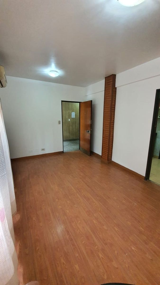 SE VENDE DPTO AL FRENTE 2 AMB.   PB  CON PATIO EN LOMAS DEL MIRADOR