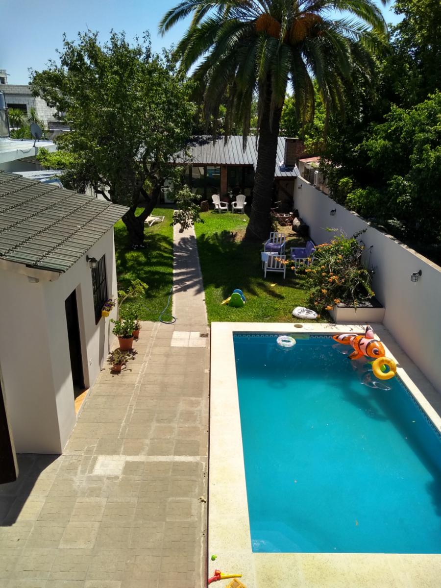 HERMOSO CHALET 5 AMB CON PISCINA - CASTELAR NORTE