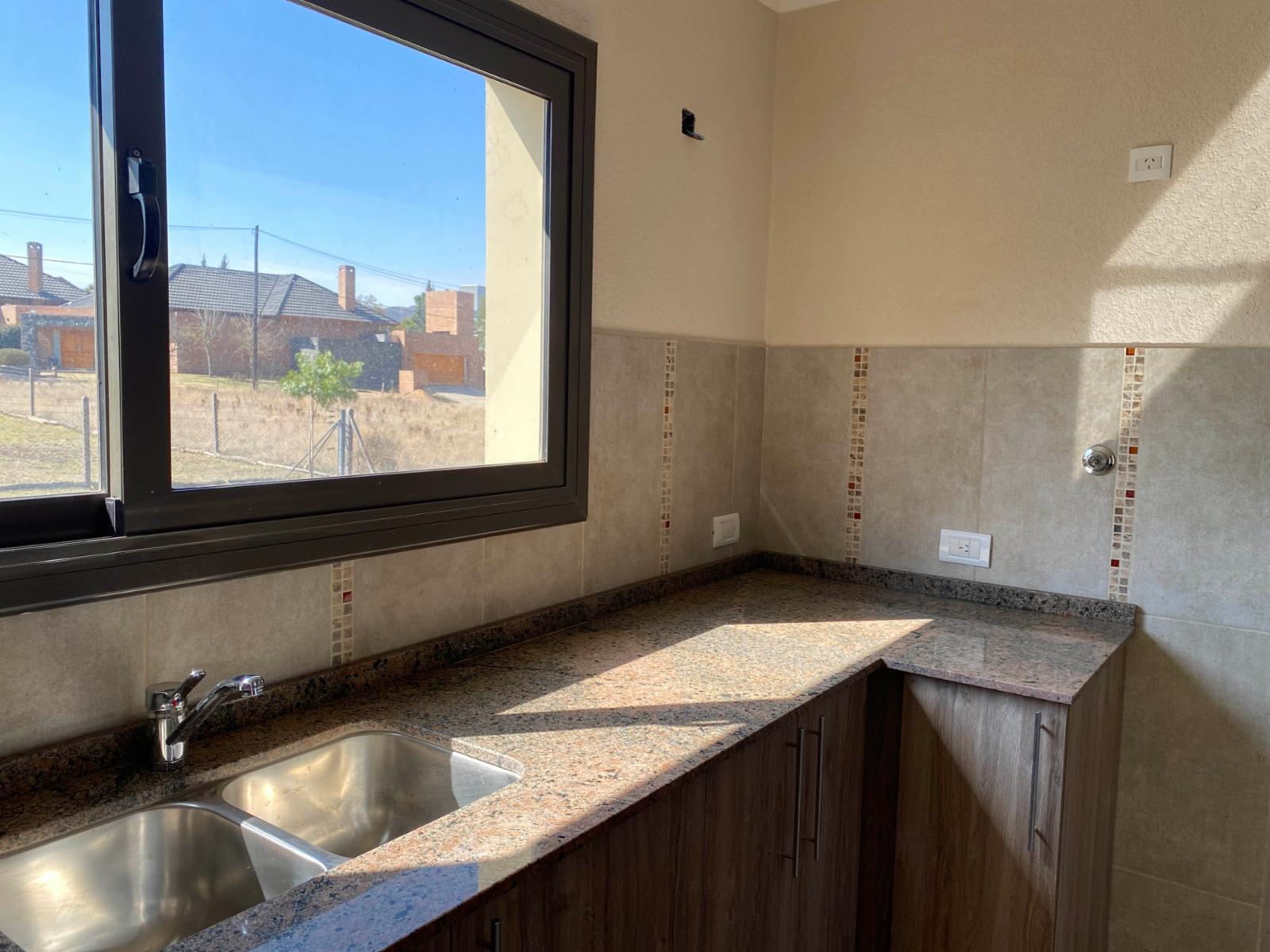 EL NOGAL Y PASAJE PRIVADO · Calamuchita — foto 5