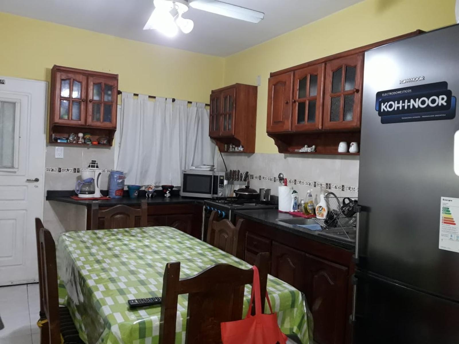 Pintos 3060- Longchamps · Almirante Brown — foto 3