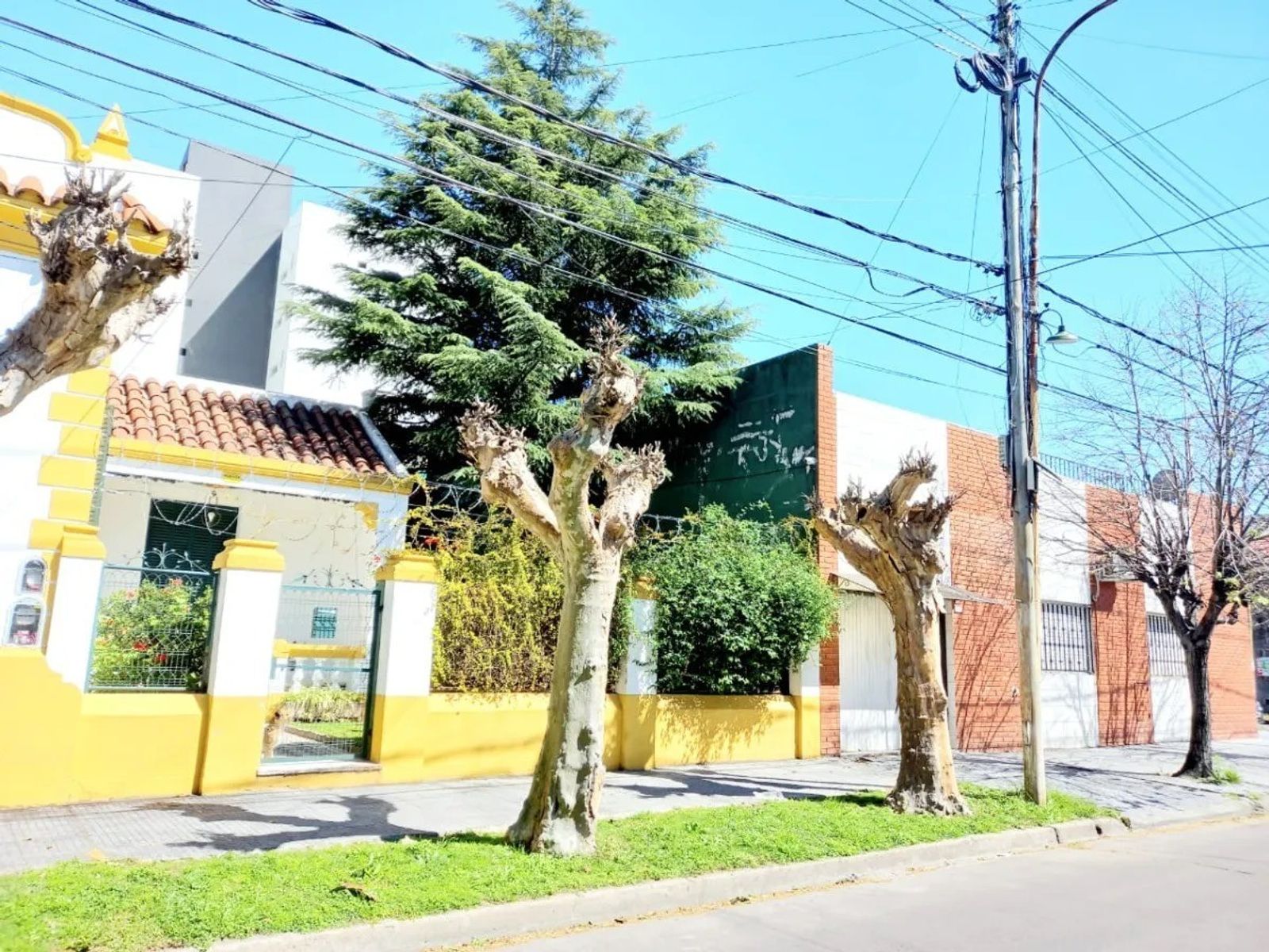 GARAVANO 182 · Tres De Febrero — foto 23