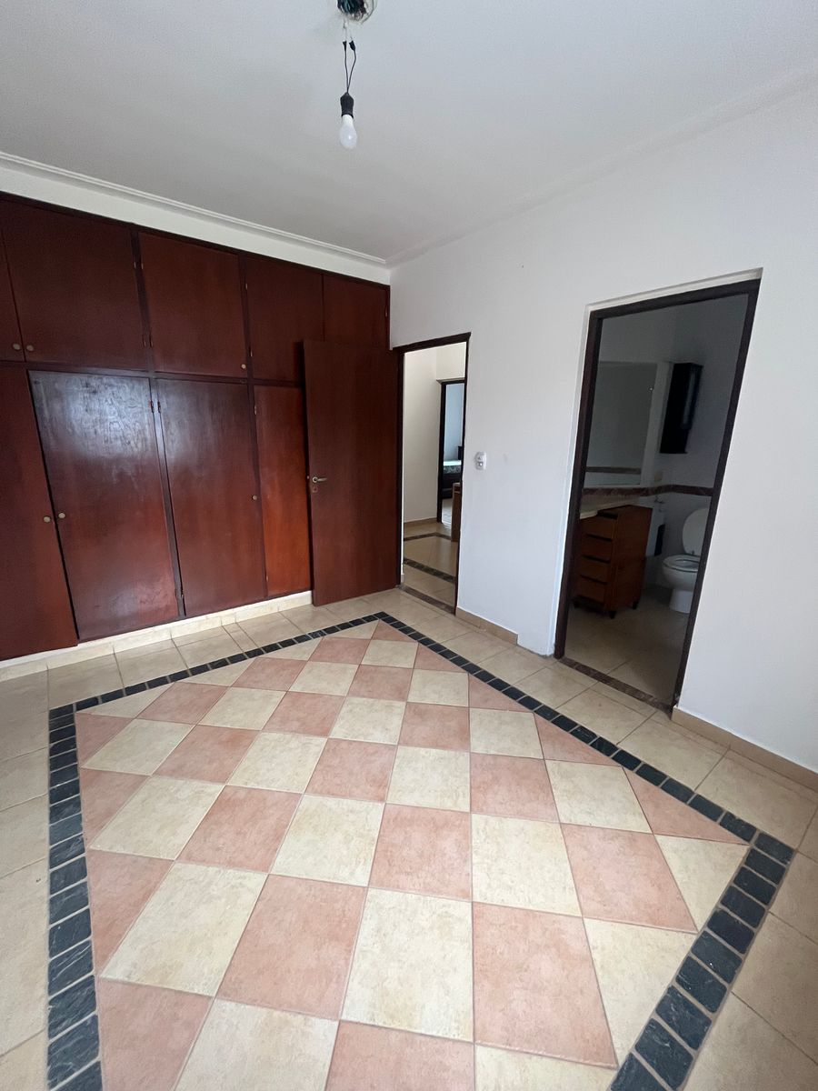 VENTA CASA 3 DORMITORIOS APTA CREDITO EN YERBA BUENA · Yerba Buena — foto 10